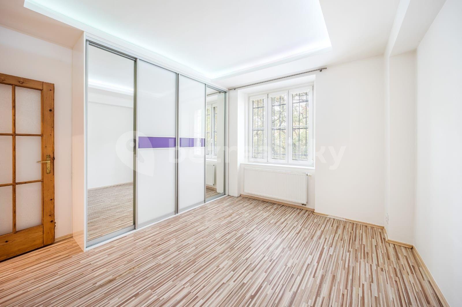 Prenájom bytu 1-izbový 45 m², Nad Popelkou, Praha, Praha