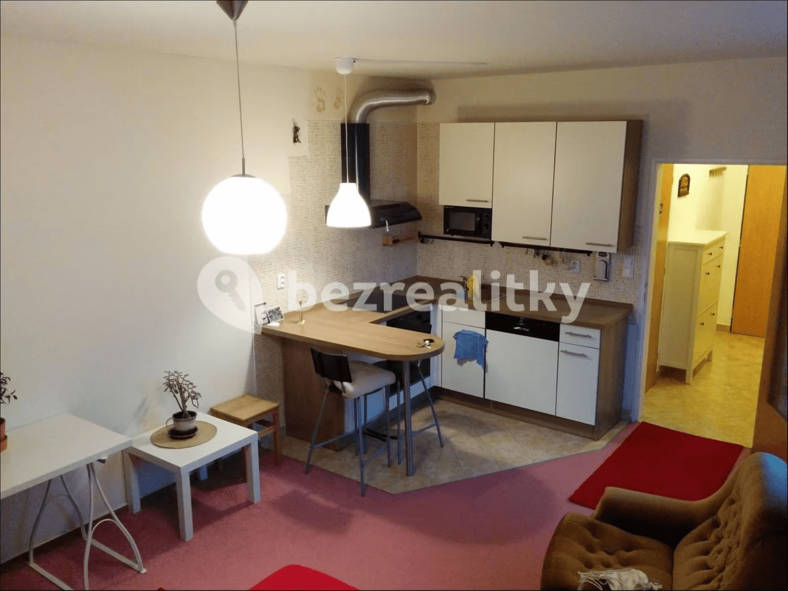 Predaj bytu 1-izbový 31 m², Podkovářská, Praha, Praha