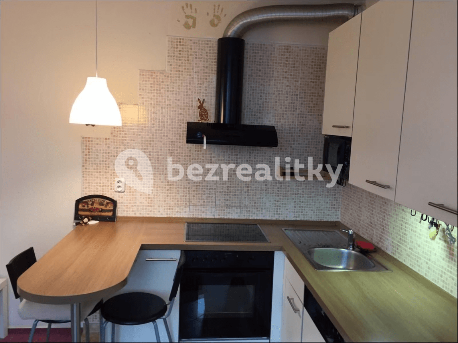 Predaj bytu 1-izbový 31 m², Podkovářská, Praha, Praha