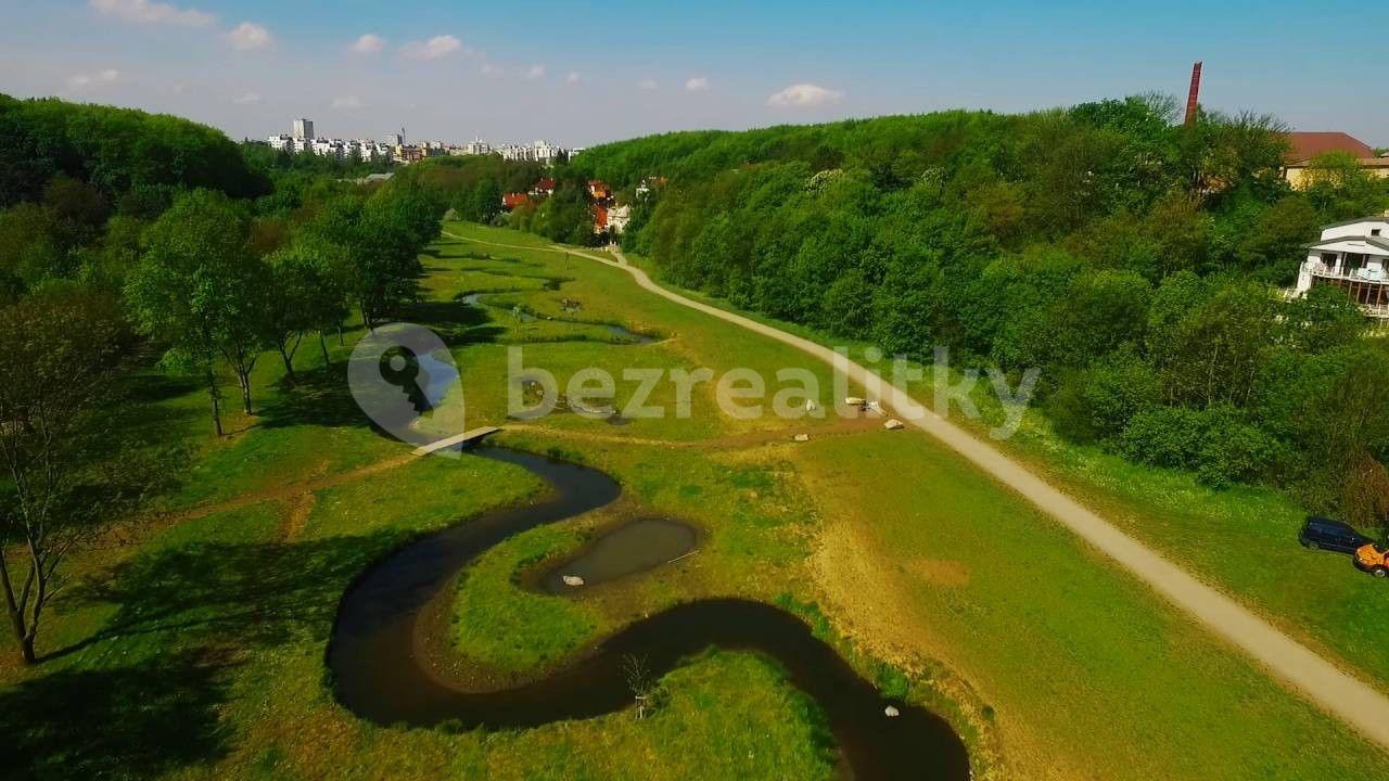 Prenájom bytu 2-izbový 45 m², Pivovarnická, Praha, Praha