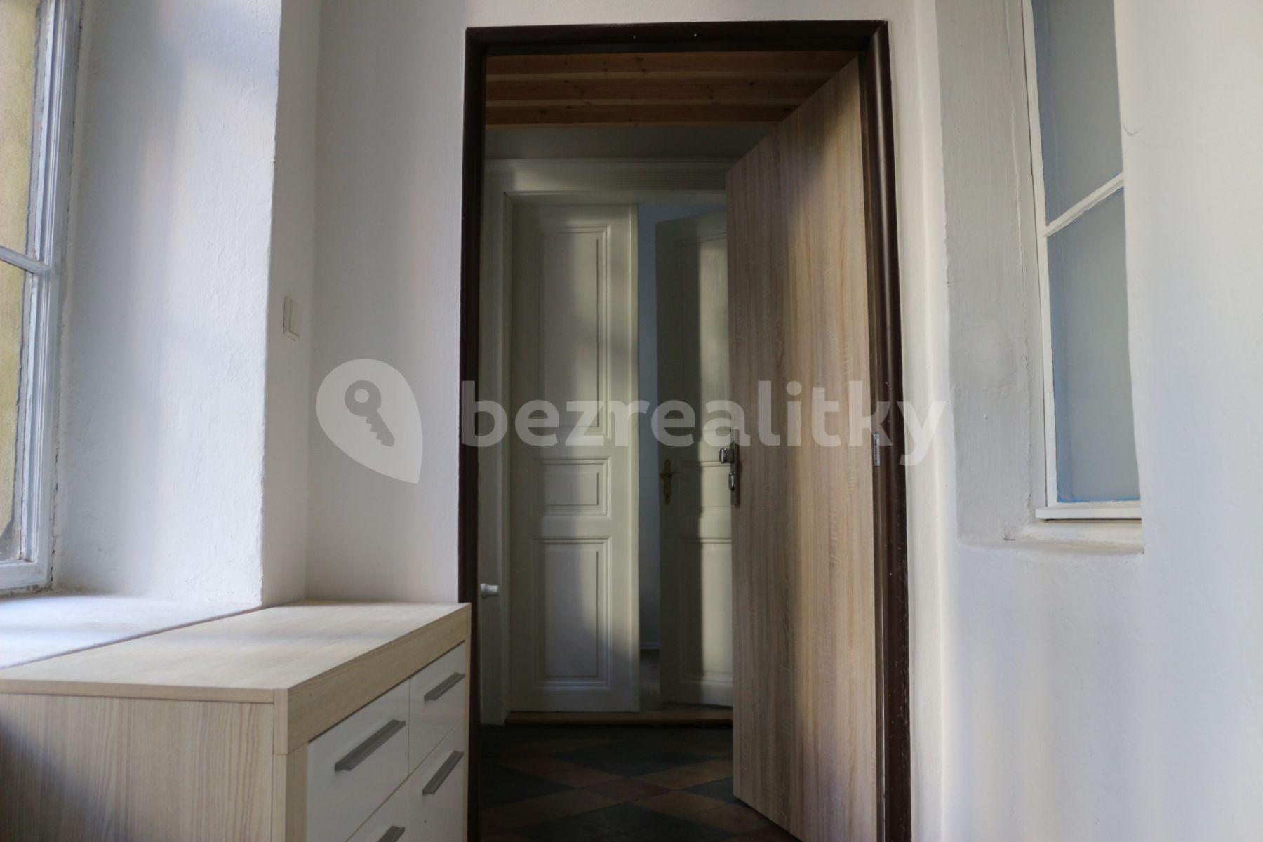 Prenájom bytu 2-izbový 41 m², Bořivojova, Praha, Praha