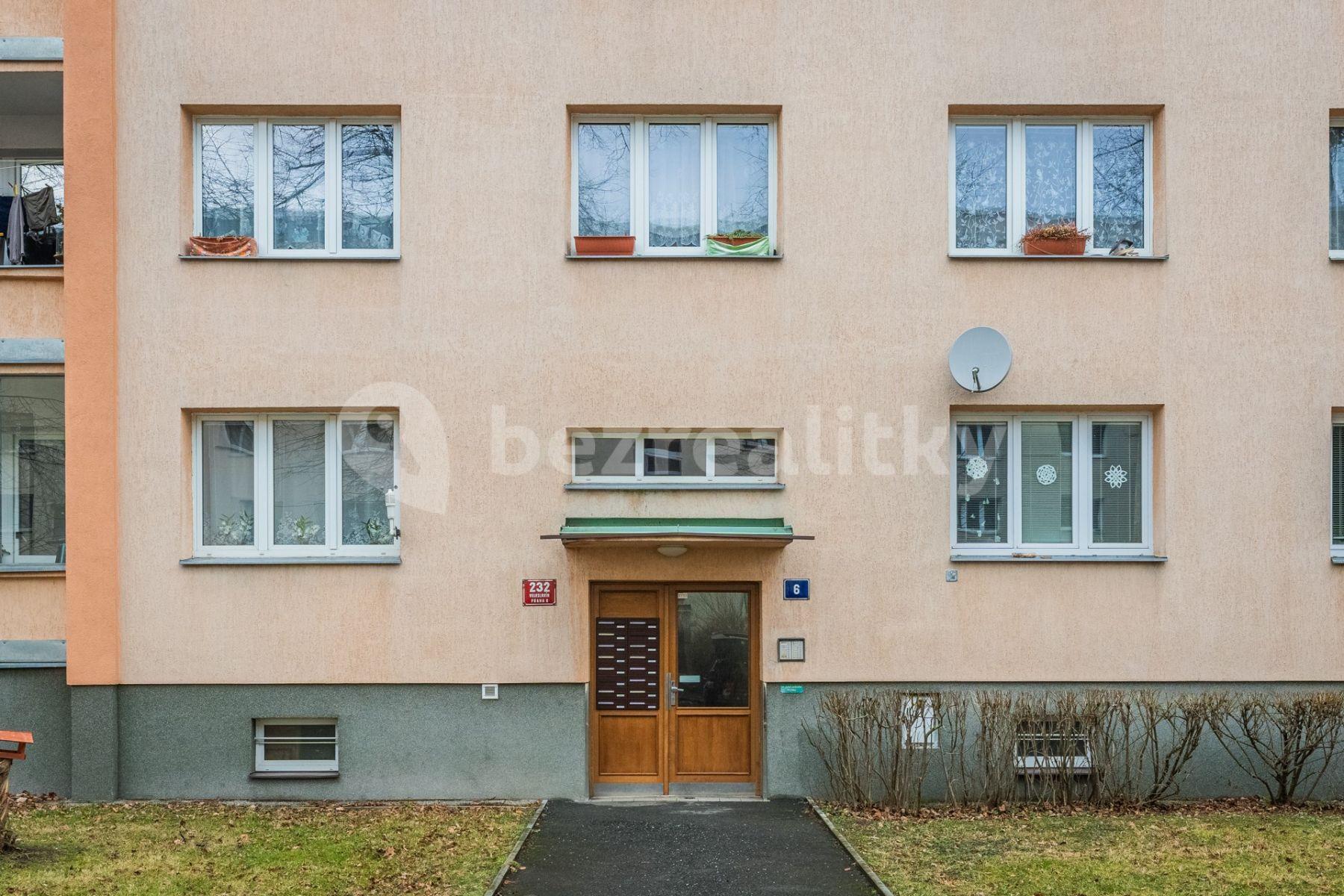 Prenájom bytu 2-izbový 55 m², Peštukova, Praha, Praha