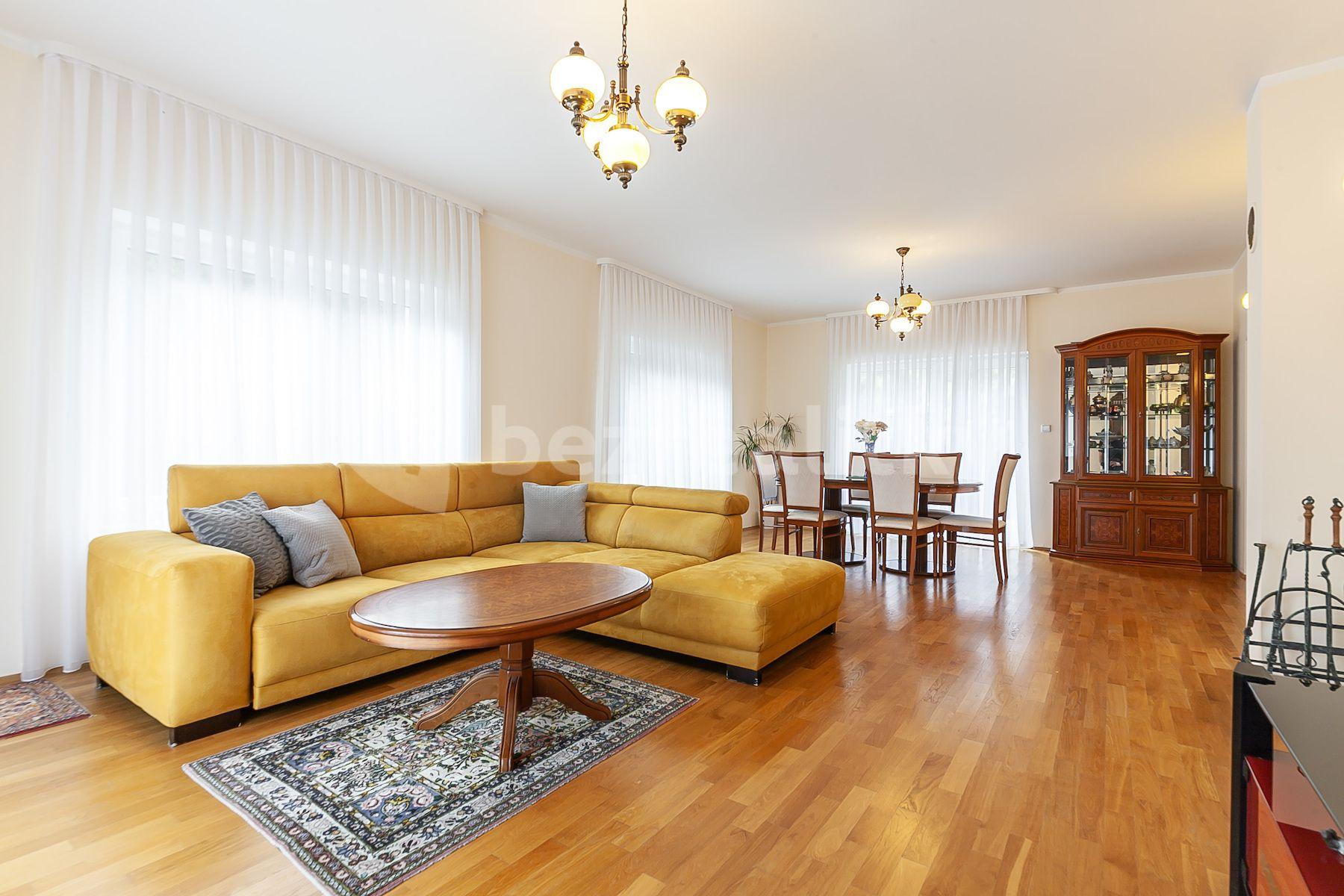 Predaj domu 207 m², pozemek 616 m², K Sádku, Šestajovice, Středočeský kraj