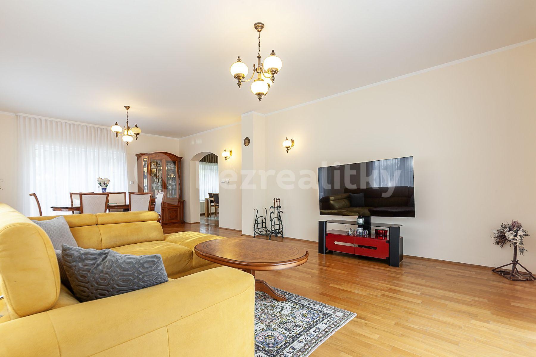 Predaj domu 207 m², pozemek 616 m², K Sádku, Šestajovice, Středočeský kraj