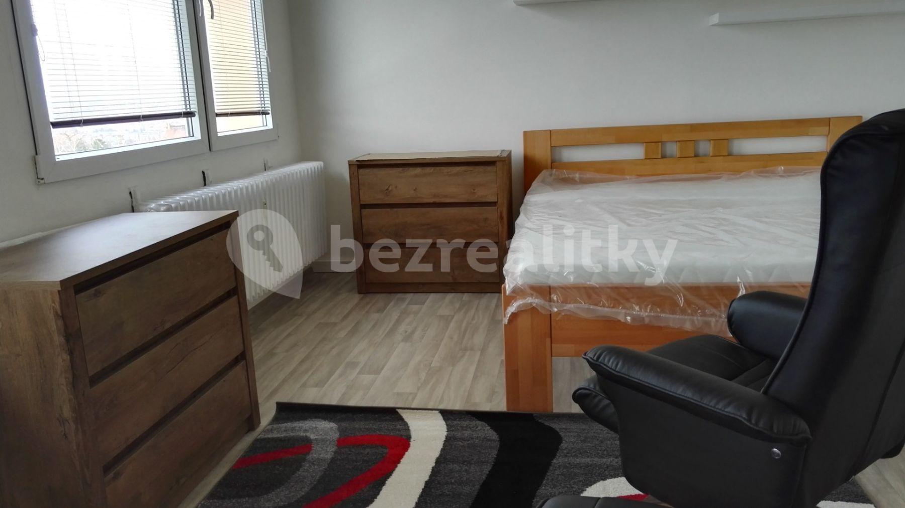 Prenájom bytu 2-izbový 70 m², Přímětická, Praha, Praha