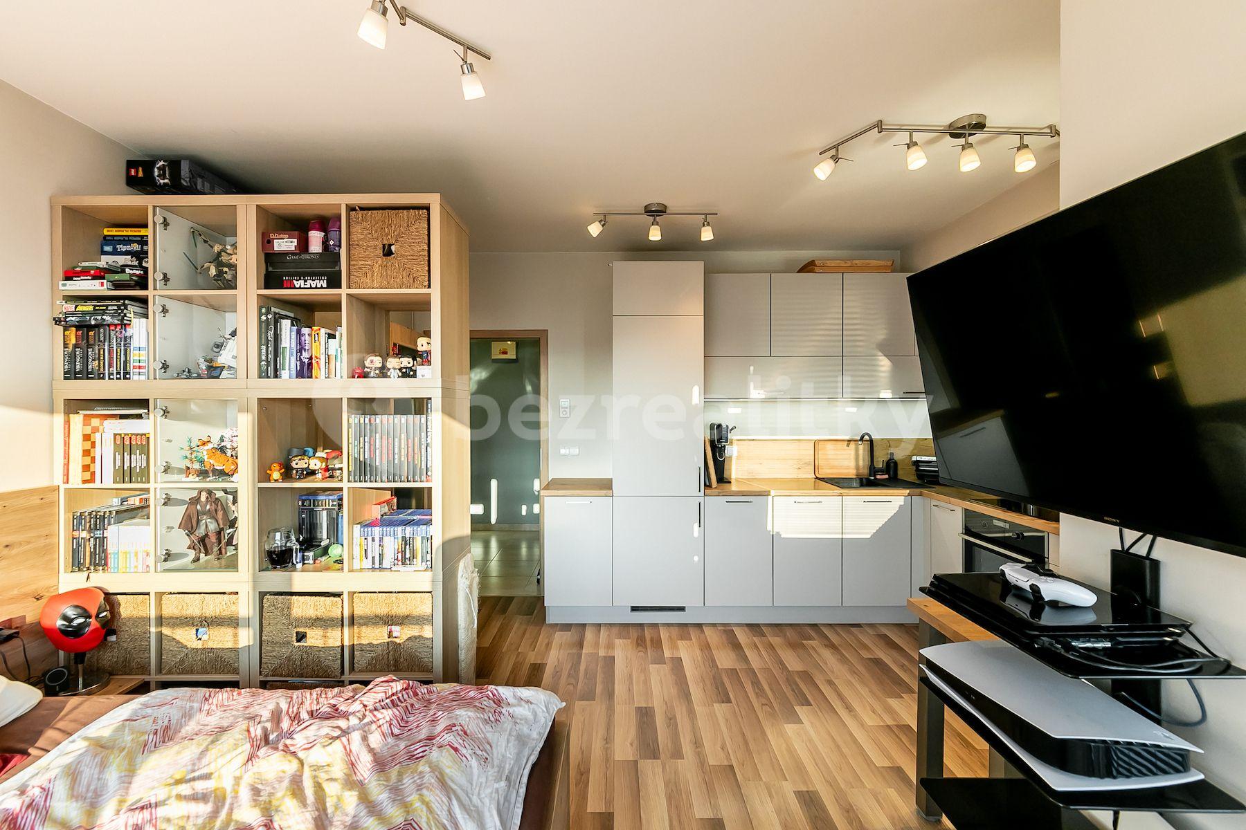 Predaj bytu 1-izbový 34 m², Oty Bubeníčka, Praha, Praha