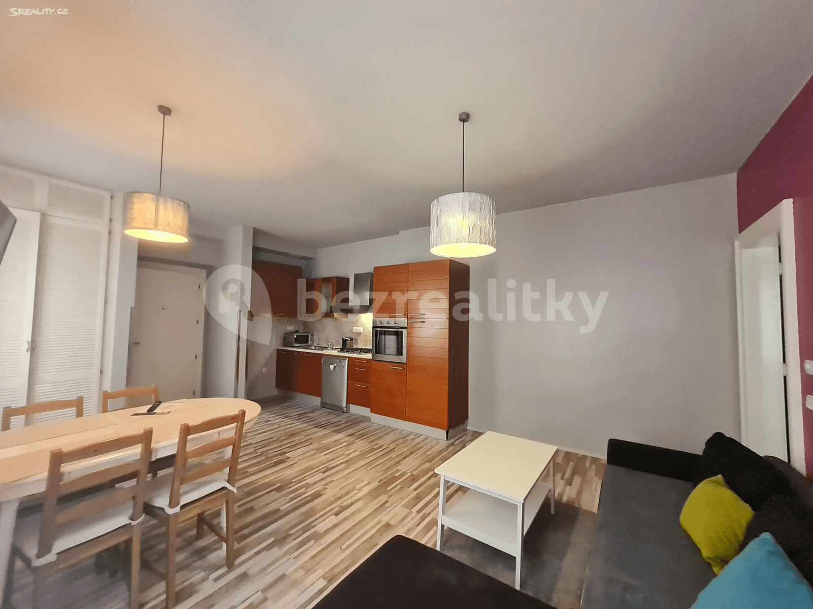 Prenájom bytu 2-izbový 52 m², Truhlářská, Praha, Praha