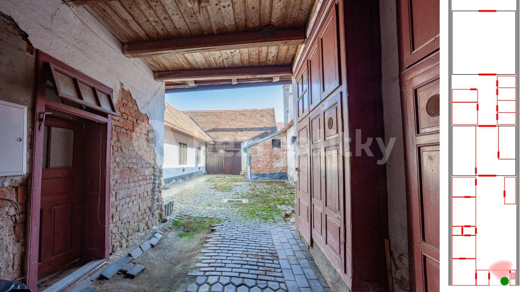 Predaj domu 705 m², pozemek 1.547 m², Znojmo, Jihomoravský kraj