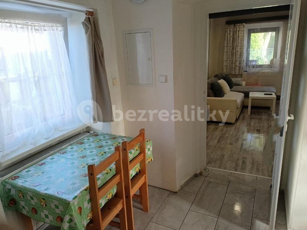 Predaj domu 111 m², pozemek 475 m², Krakovany, Středočeský kraj