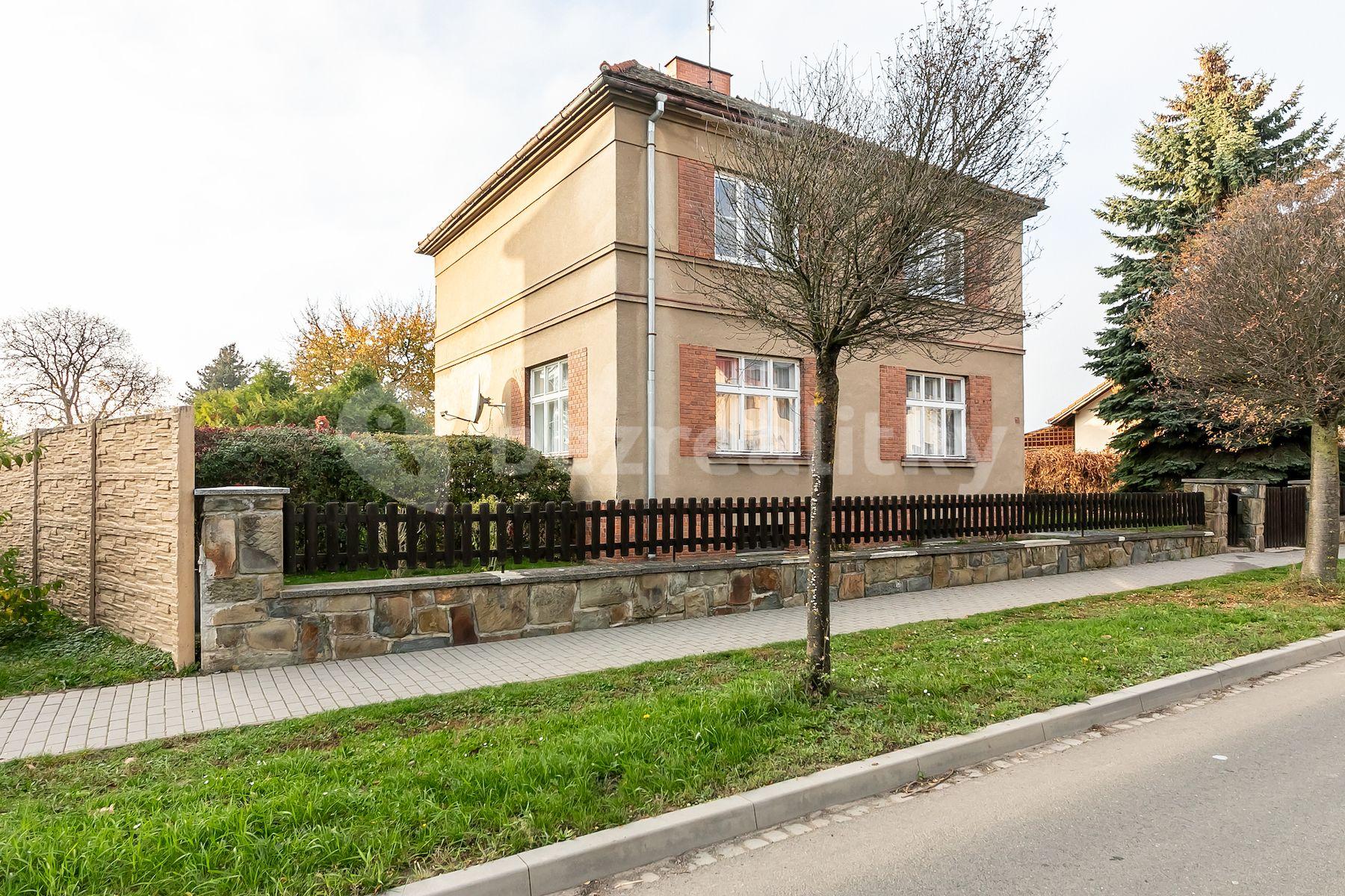 Predaj domu 180 m², pozemek 1.880 m², Hněvotín, Hněvotín, Olomoucký kraj