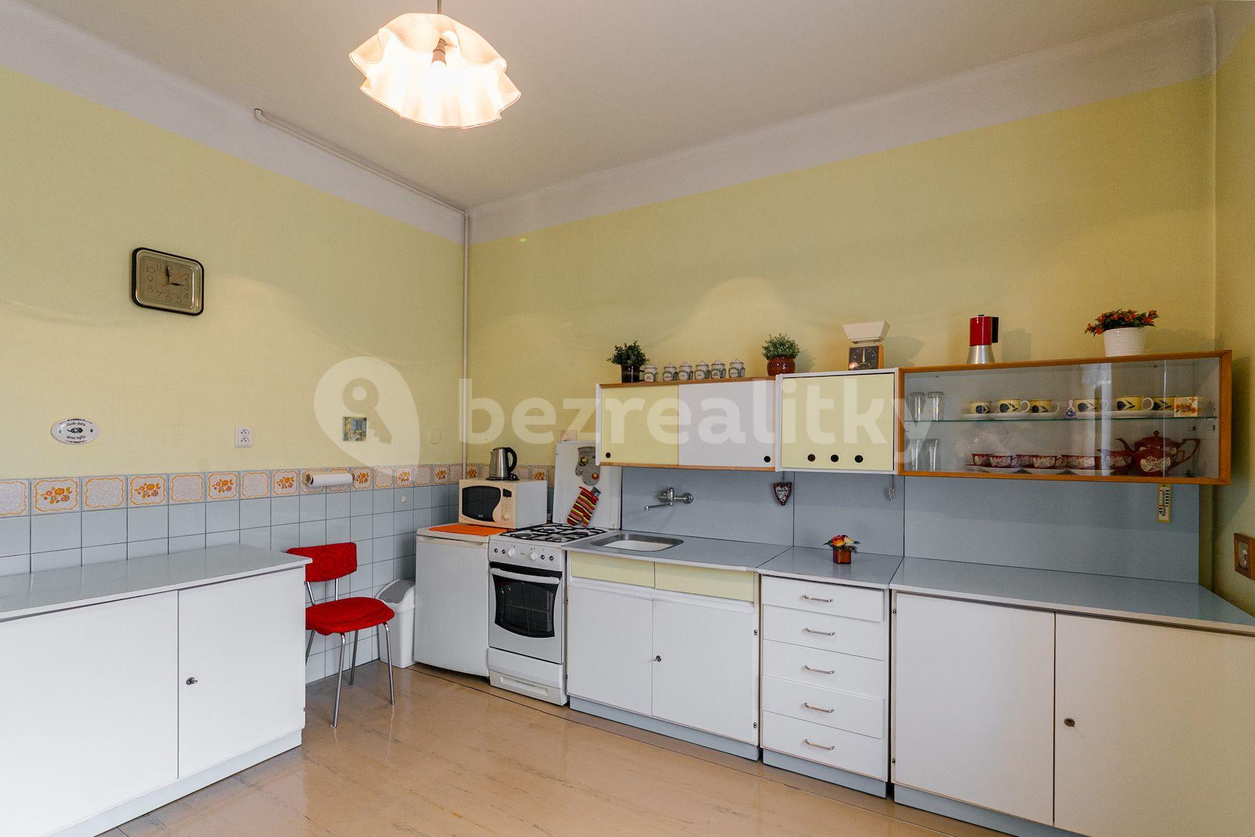 Predaj domu 180 m², pozemek 1.880 m², Hněvotín, Hněvotín, Olomoucký kraj