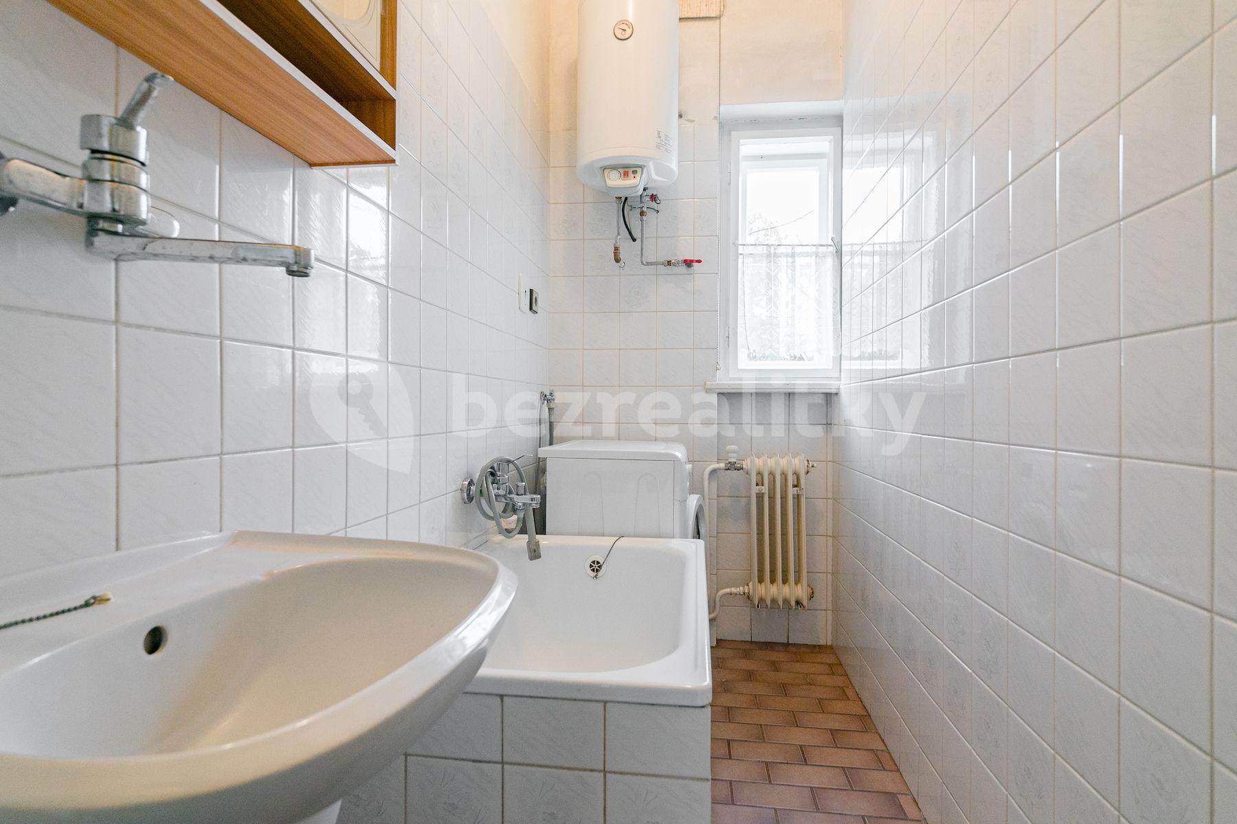 Predaj domu 180 m², pozemek 1.880 m², Hněvotín, Hněvotín, Olomoucký kraj