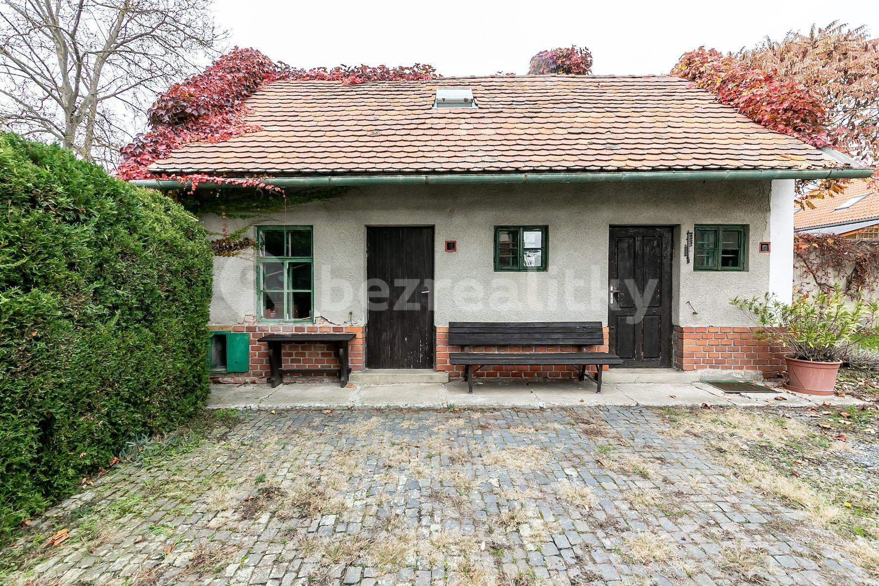 Predaj domu 180 m², pozemek 1.880 m², Hněvotín, Hněvotín, Olomoucký kraj