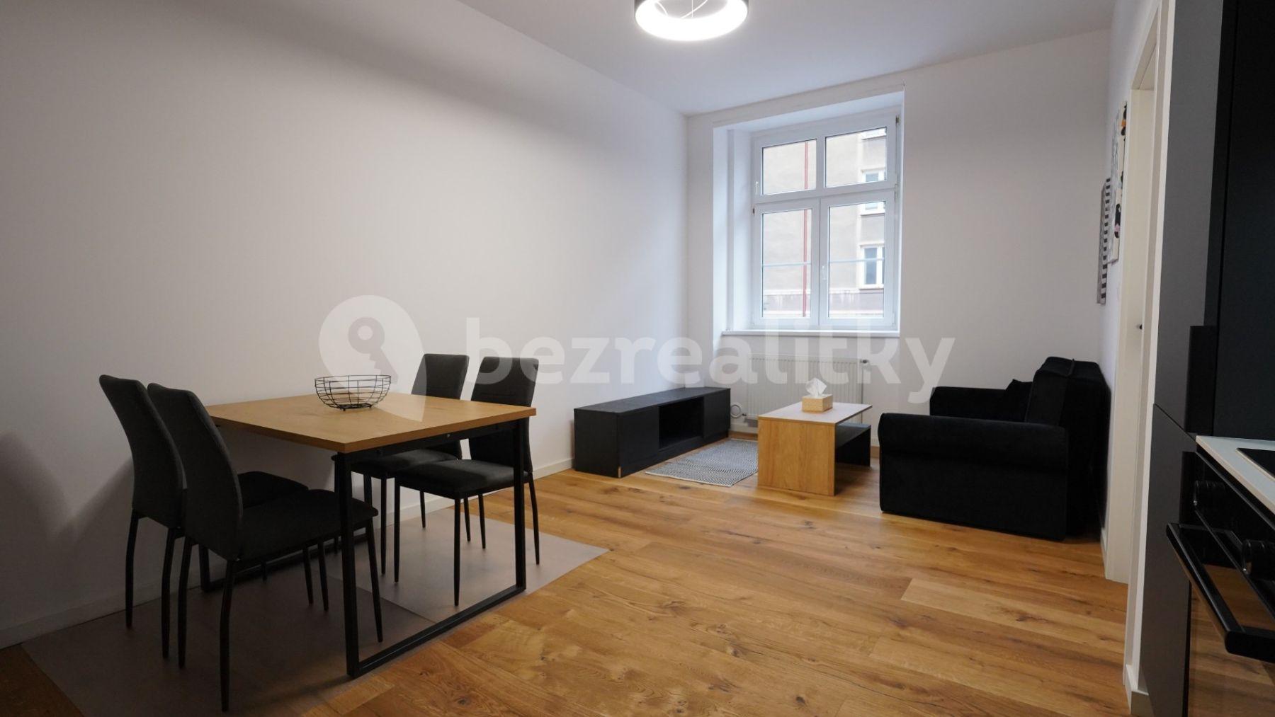 Prenájom bytu 2-izbový 38 m², Lounských, Praha, Praha