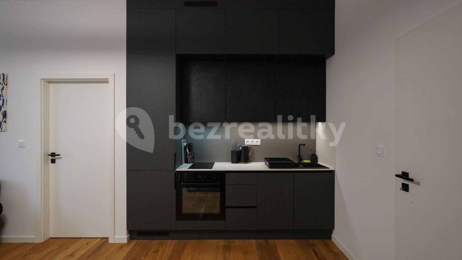 Prenájom bytu 2-izbový 38 m², Lounských, Praha, Praha