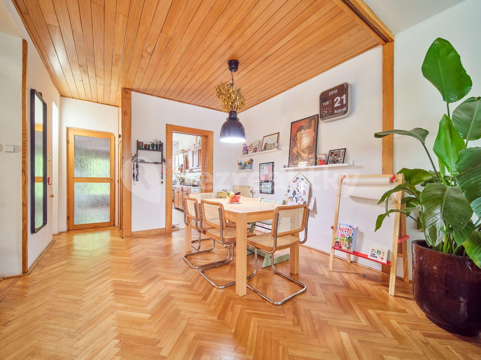 Predaj domu 256 m², pozemek 250 m², Pod Beránkou, Praha, Praha