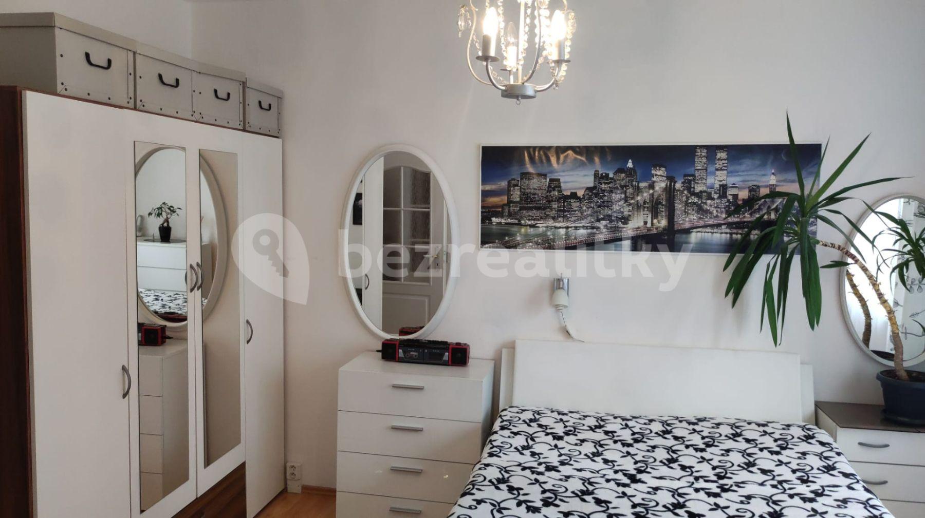 Predaj bytu 2-izbový 55 m², Budovatelů, Karlovy Vary, Karlovarský kraj