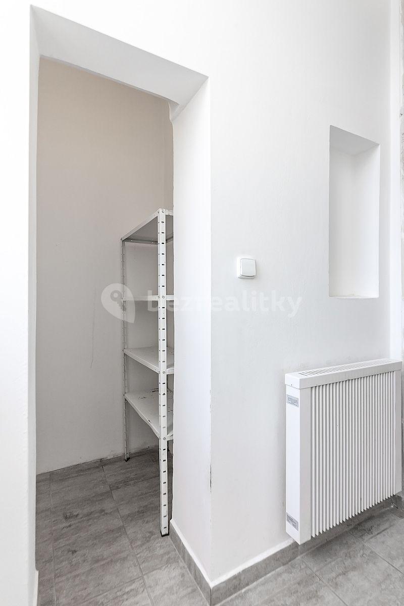 Predaj bytu 2-izbový 54 m², 5. května, Praha, Praha