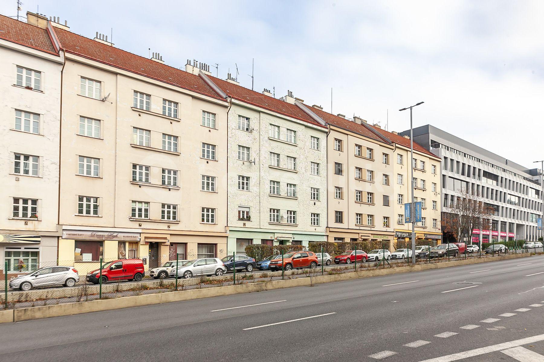 Predaj bytu 2-izbový 54 m², 5. května, Praha, Praha