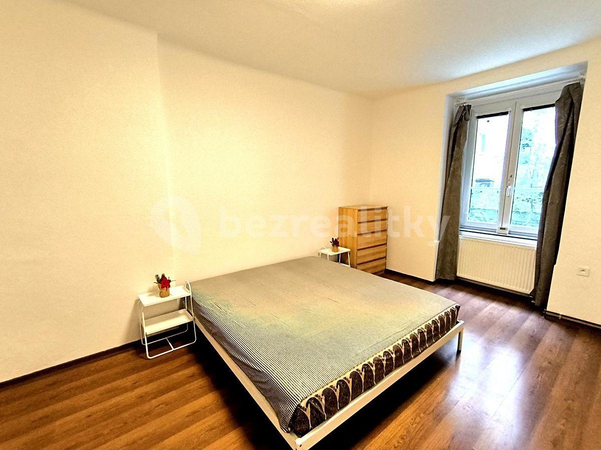 Prenájom bytu 3-izbový 62 m², Plzeňská, Praha, Praha