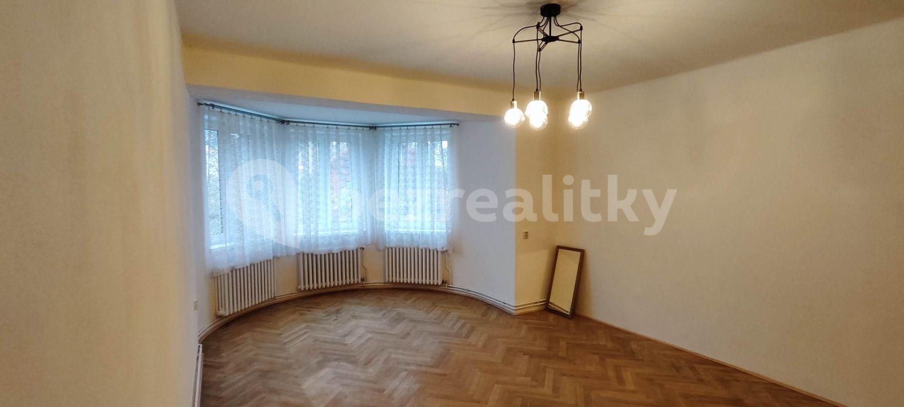 Prenájom bytu 3-izbový 78 m², Dvorecká, Praha, Praha