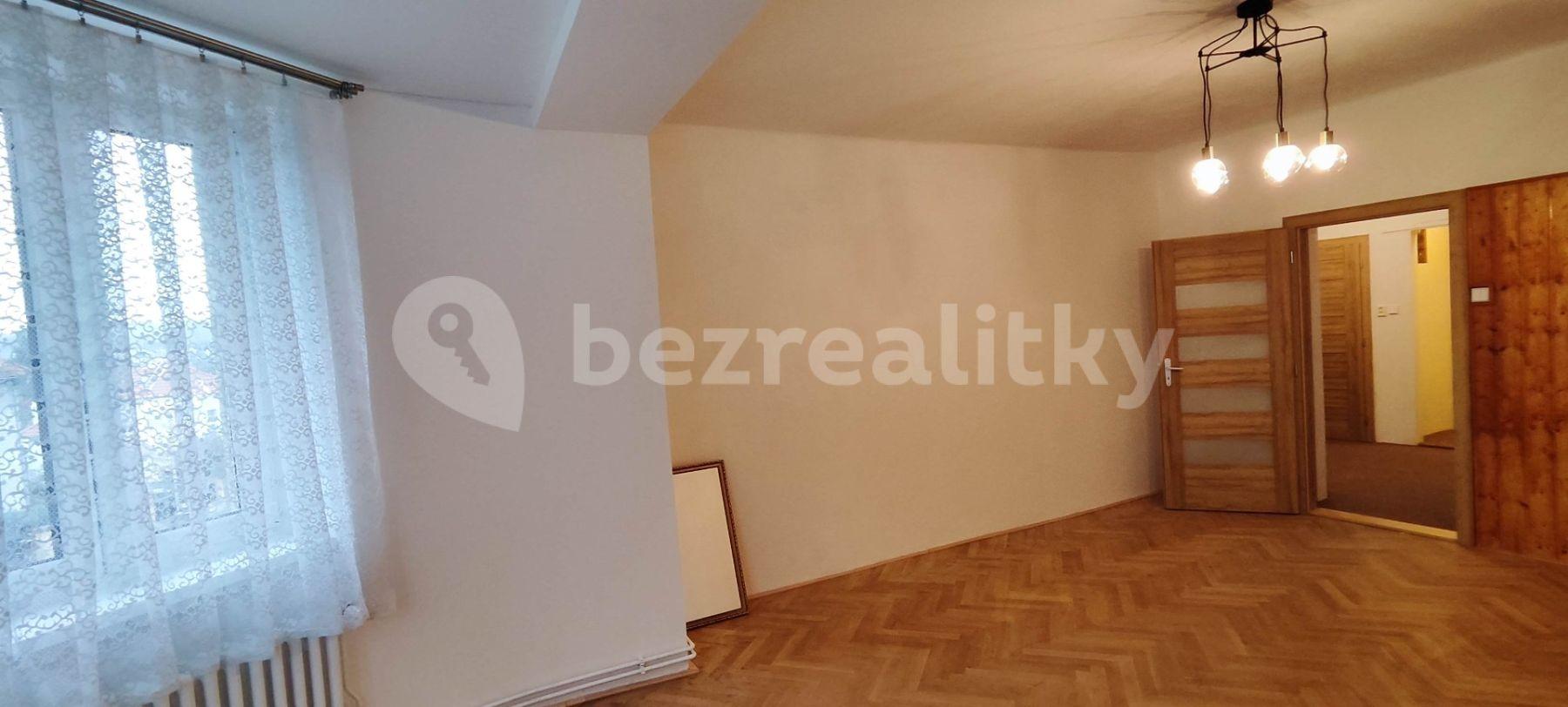 Prenájom bytu 3-izbový 78 m², Dvorecká, Praha, Praha