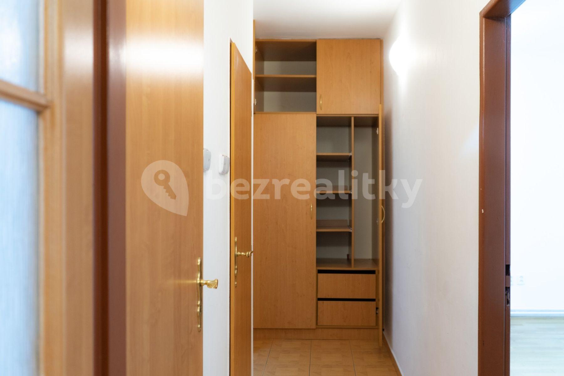 Prenájom bytu 2-izbový 50 m², Hořanská, Praha, Praha