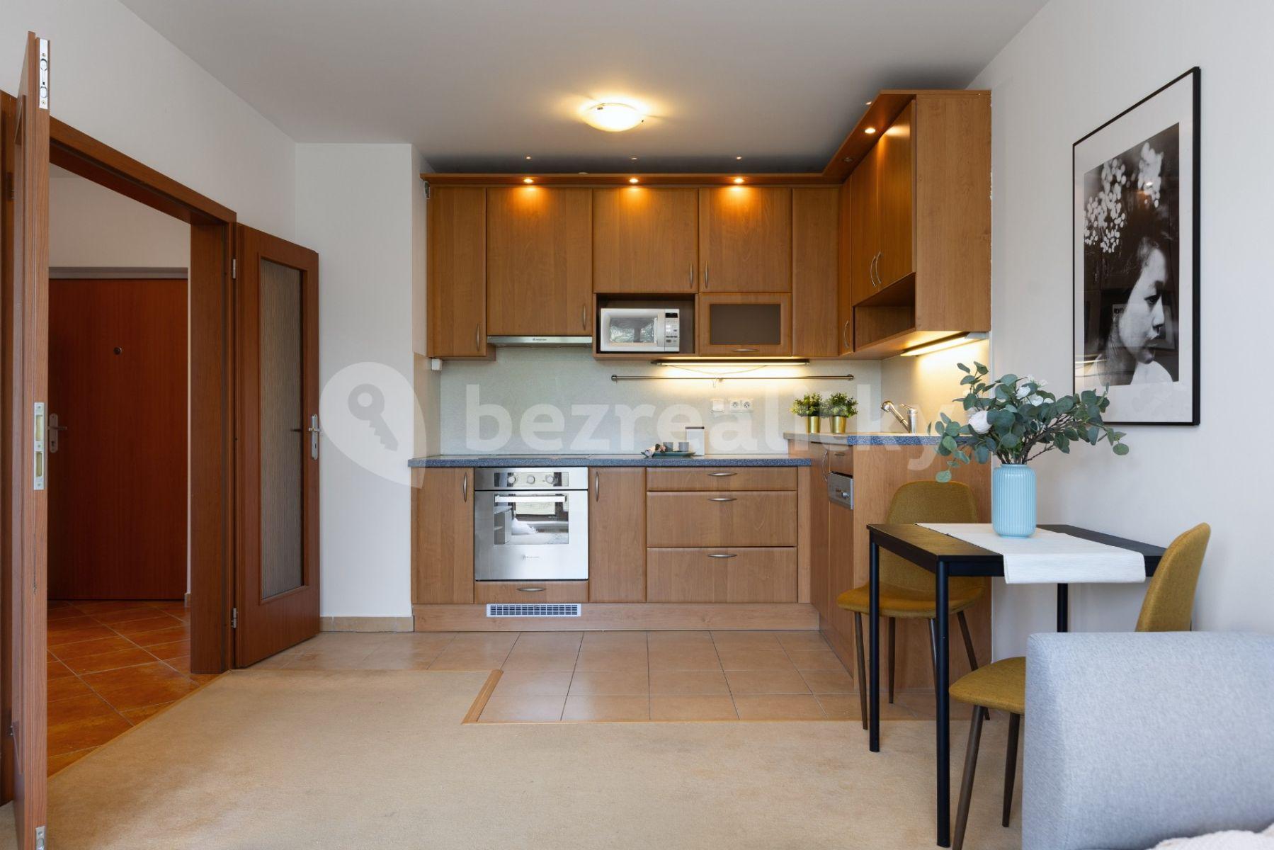 Prenájom bytu 2-izbový 43 m², Hevlínská, Praha, Praha