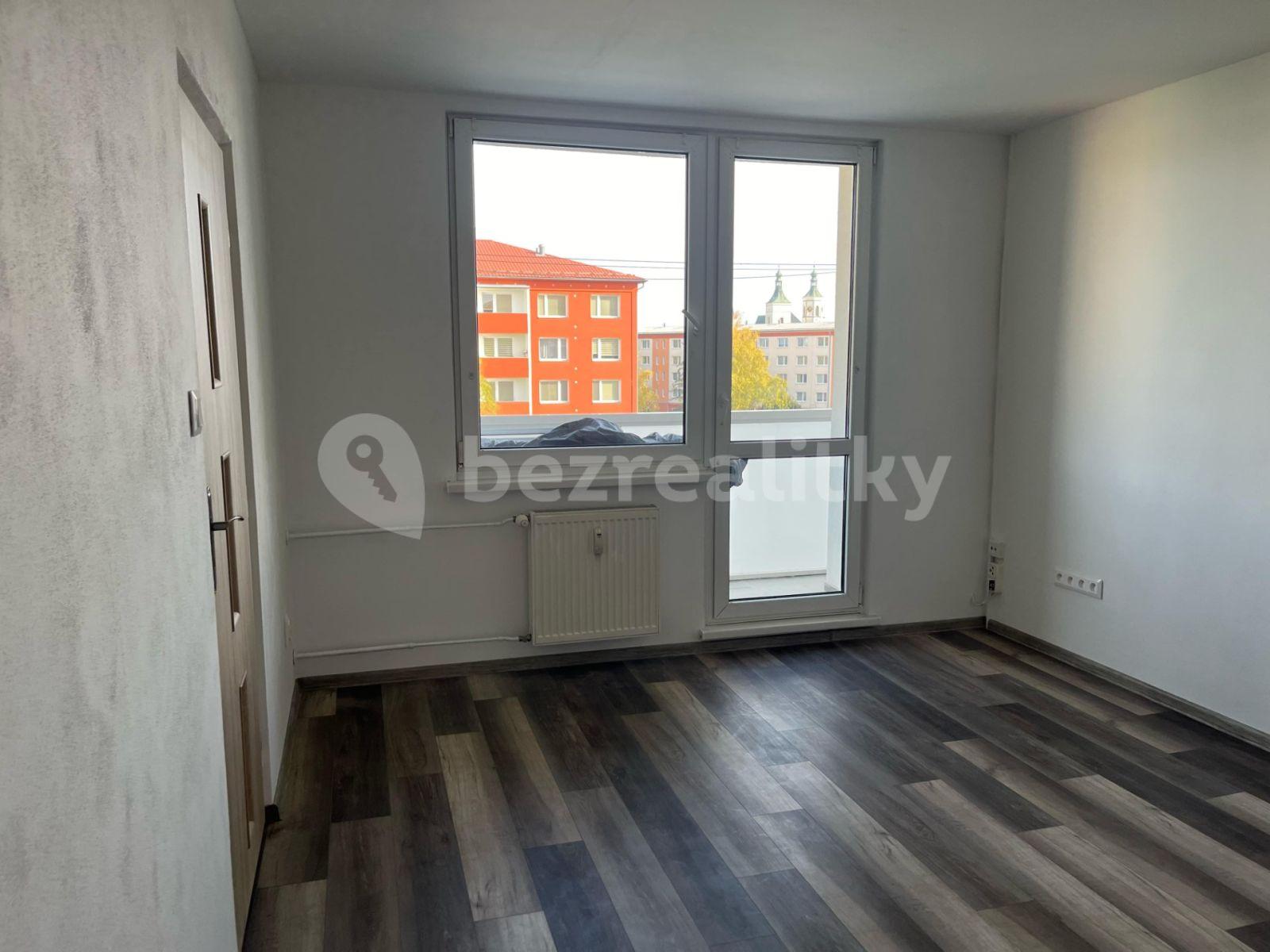 Prenájom bytu 3-izbový 70 m², Dukelská, Uničov, Olomoucký kraj