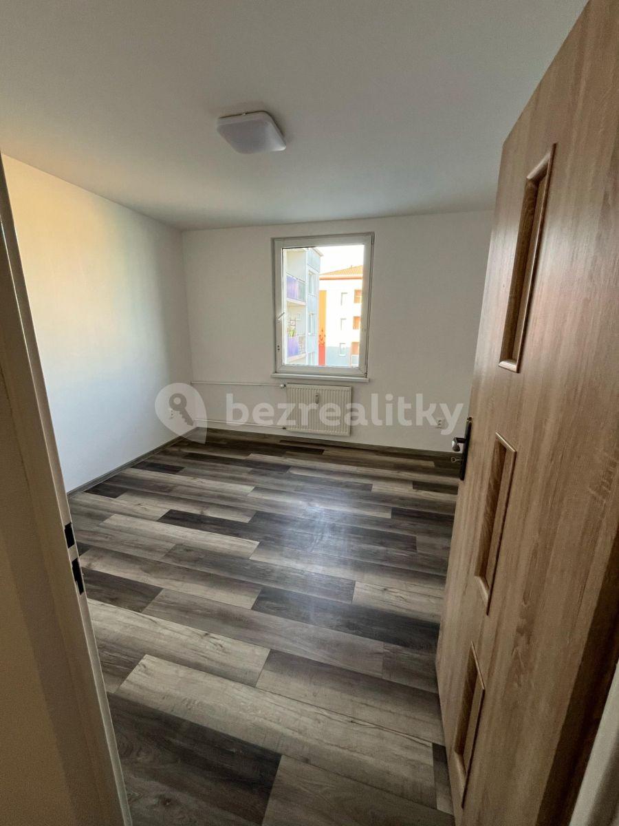 Prenájom bytu 3-izbový 70 m², Dukelská, Uničov, Olomoucký kraj