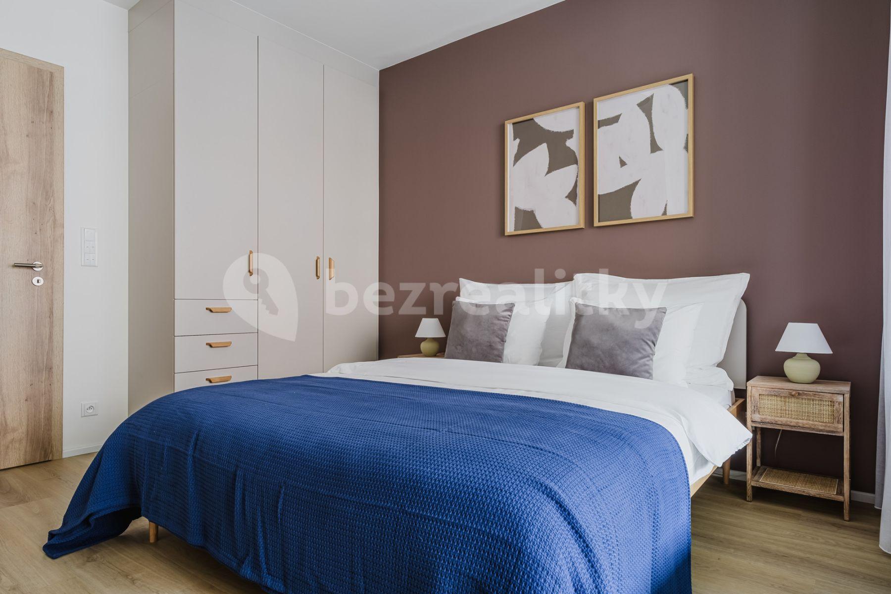 Prenájom bytu 2-izbový 58 m², Vrbenského, Praha, Praha