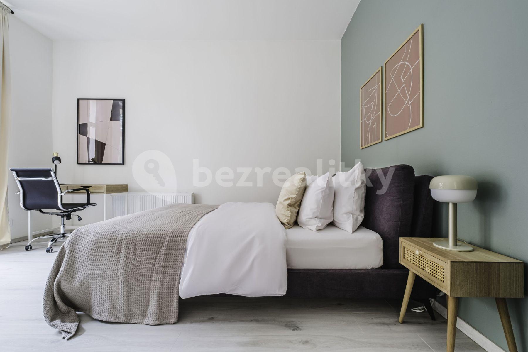 Prenájom bytu 2-izbový 47 m², Rostovská, Praha, Praha