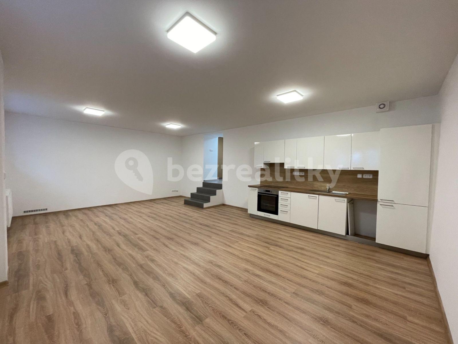 Prenájom bytu 2-izbový 67 m², Novovysočanská, Praha, Praha