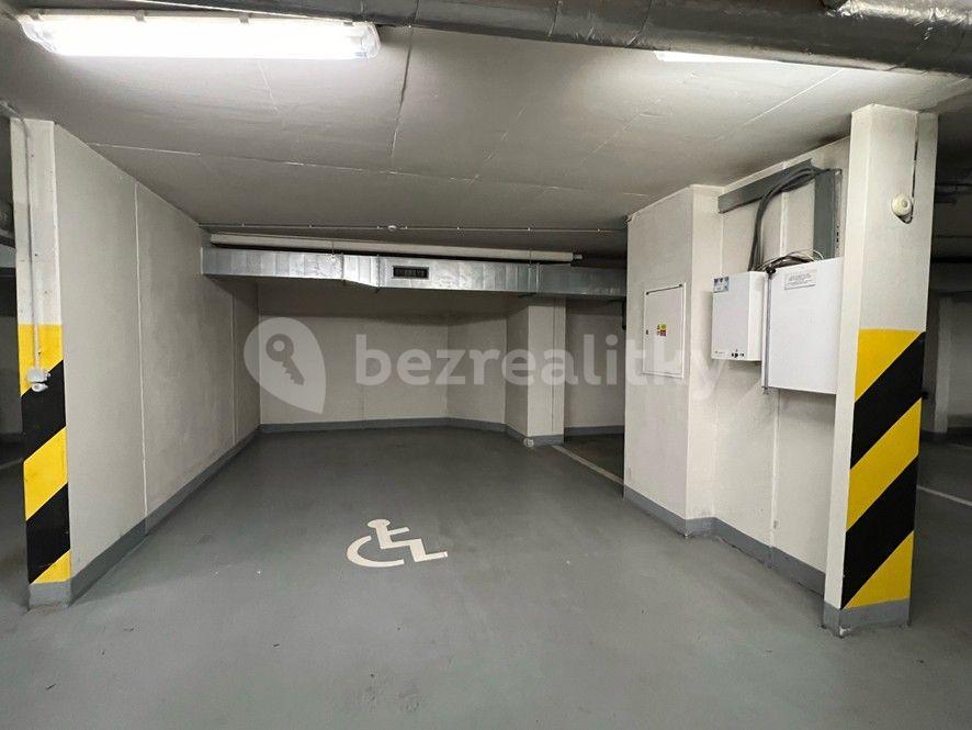 Prenájom bytu 2-izbový 86 m², Přeštická, Praha, Praha