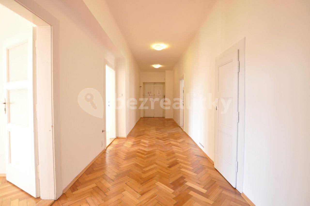 Predaj bytu 3-izbový 98 m², Michalská, Praha, Praha