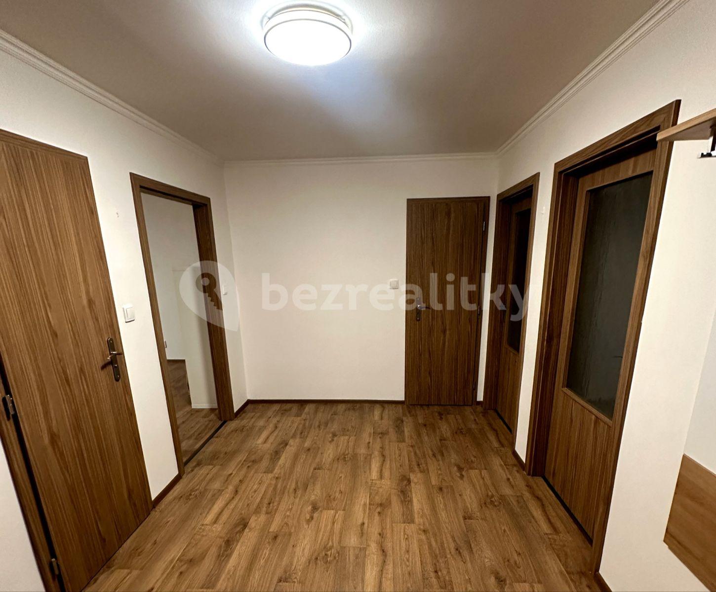 Predaj bytu 3-izbový 71 m², Pražská, Slaný, Středočeský kraj