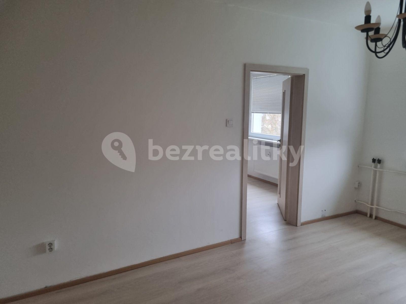 Prenájom bytu 2-izbový 38 m², Na Brance, Krušovice, Středočeský kraj