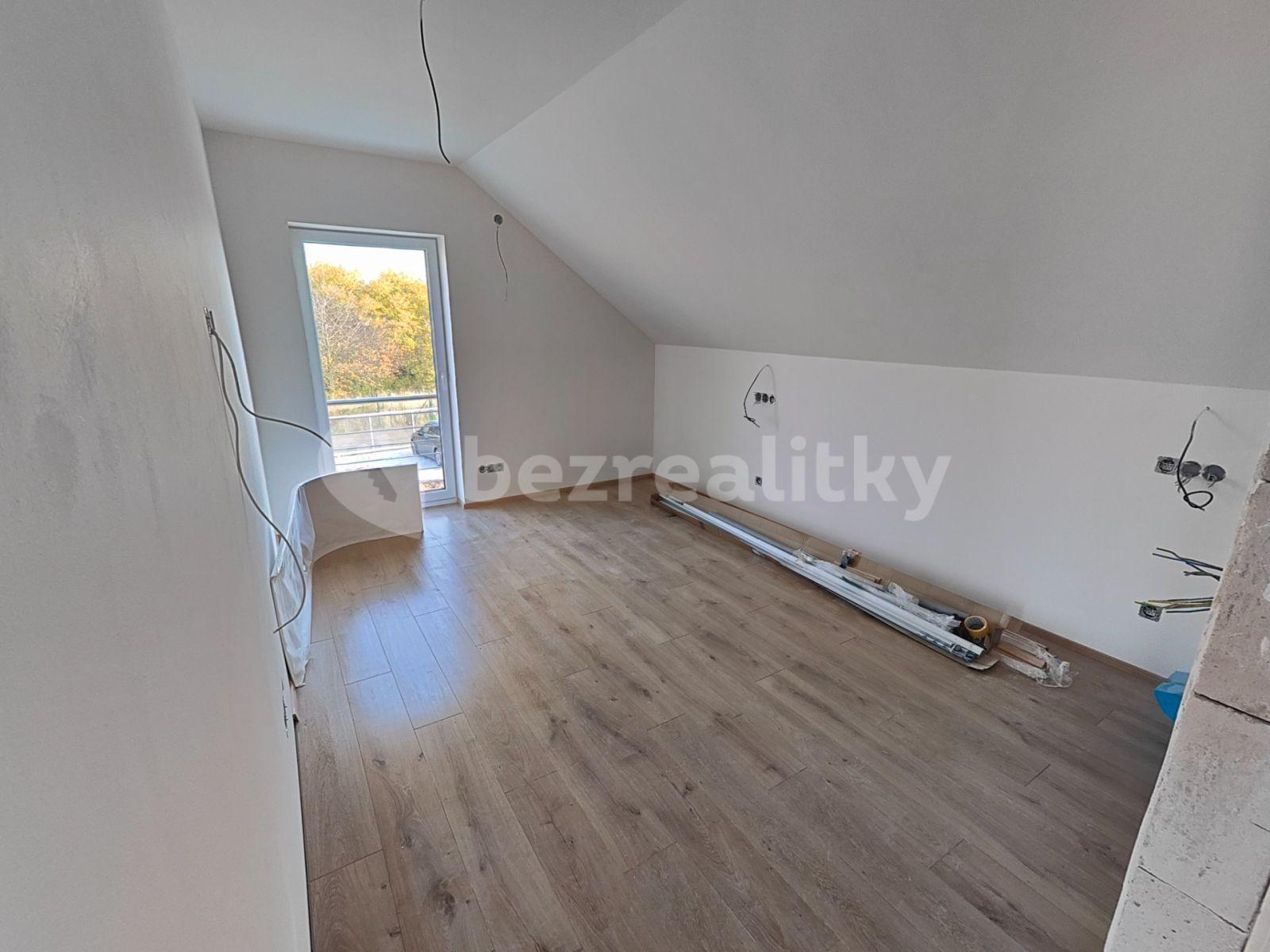 Prenájom domu 126 m², pozemek 488 m², Břežany II, Středočeský kraj