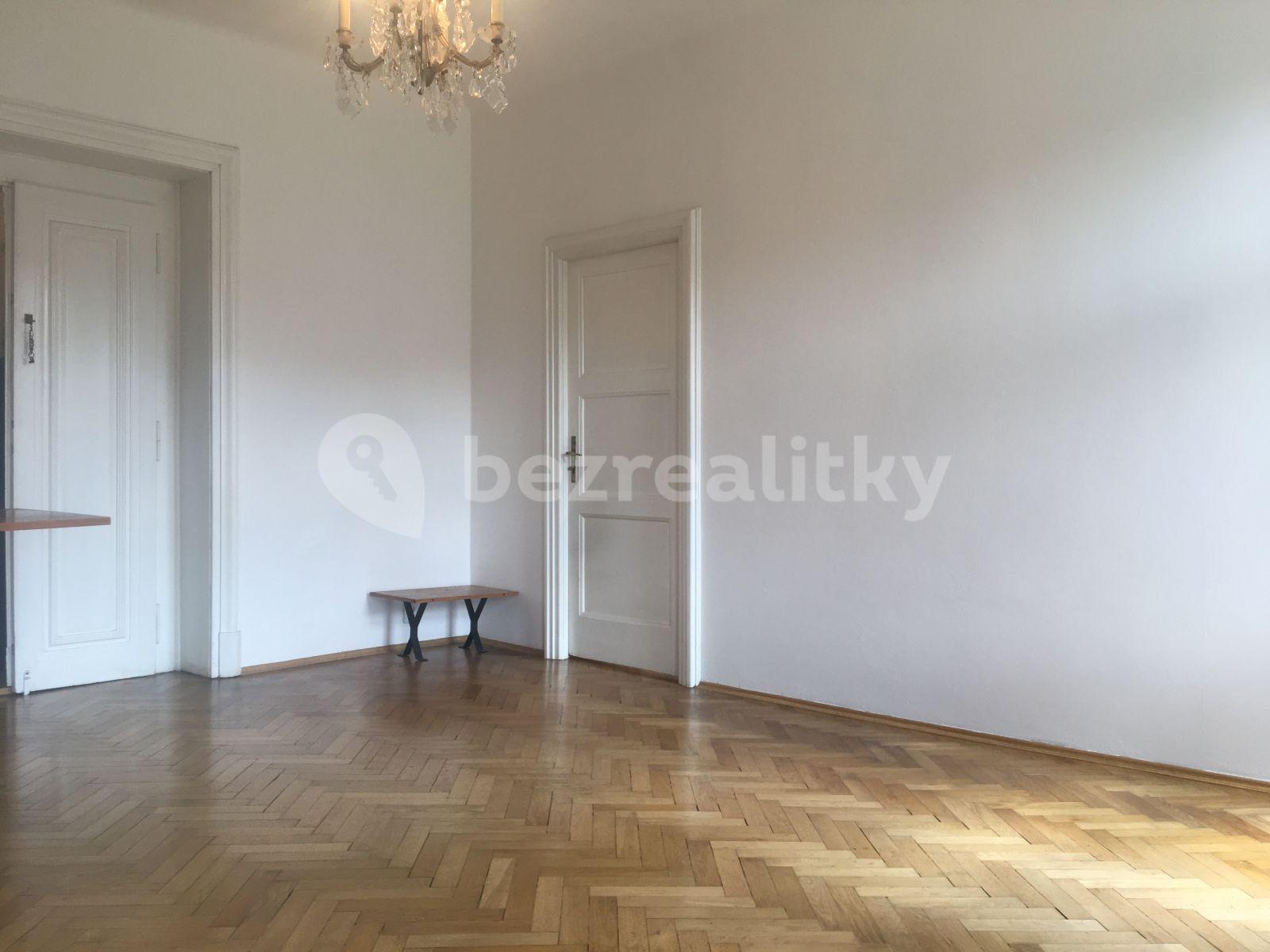 Prenájom bytu 2-izbový 71 m², Slovenská, Praha, Praha