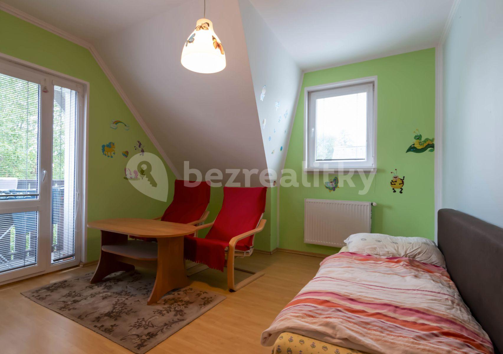 Predaj domu 112 m², pozemek 383 m², Luční, Nupaky, Středočeský kraj