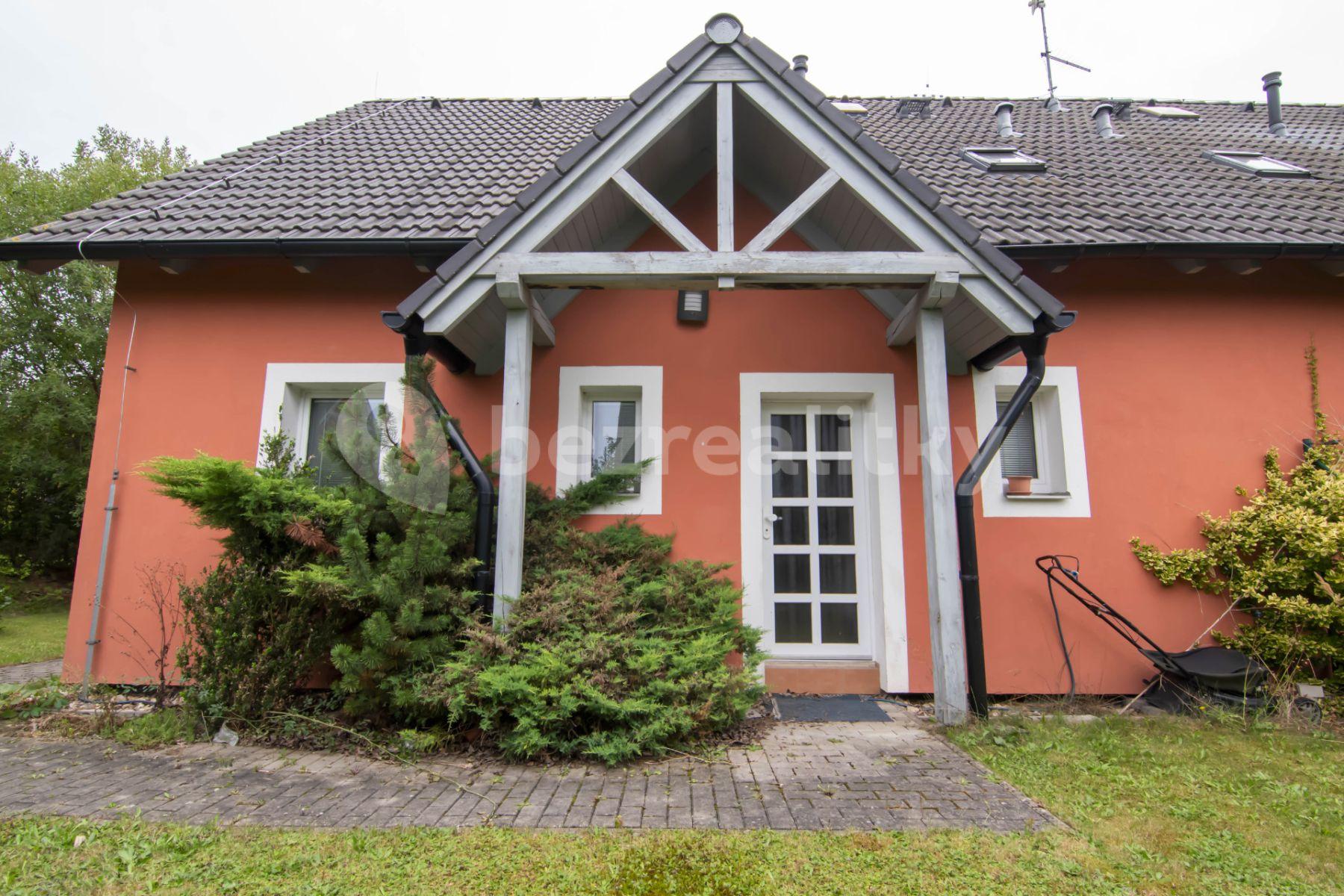 Predaj domu 112 m², pozemek 383 m², Luční, Nupaky, Středočeský kraj