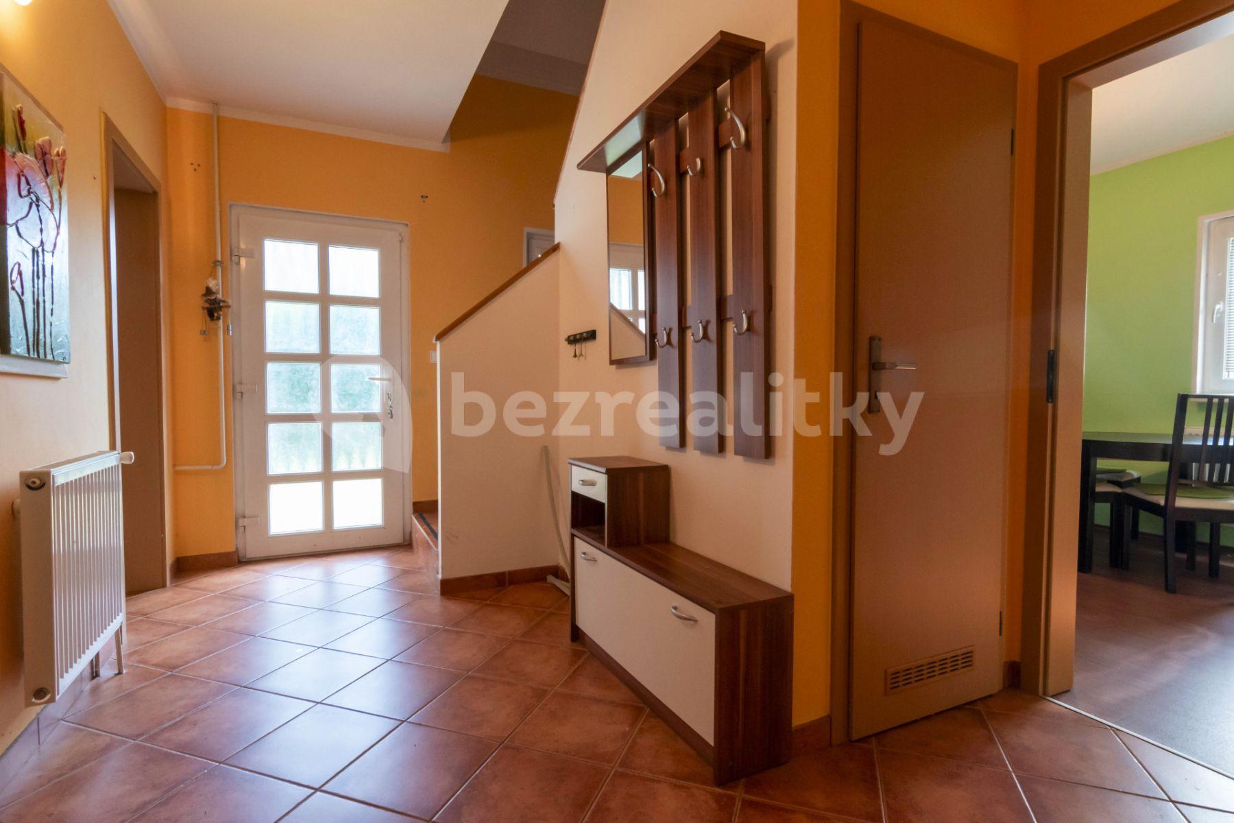 Predaj domu 112 m², pozemek 383 m², Luční, Nupaky, Středočeský kraj