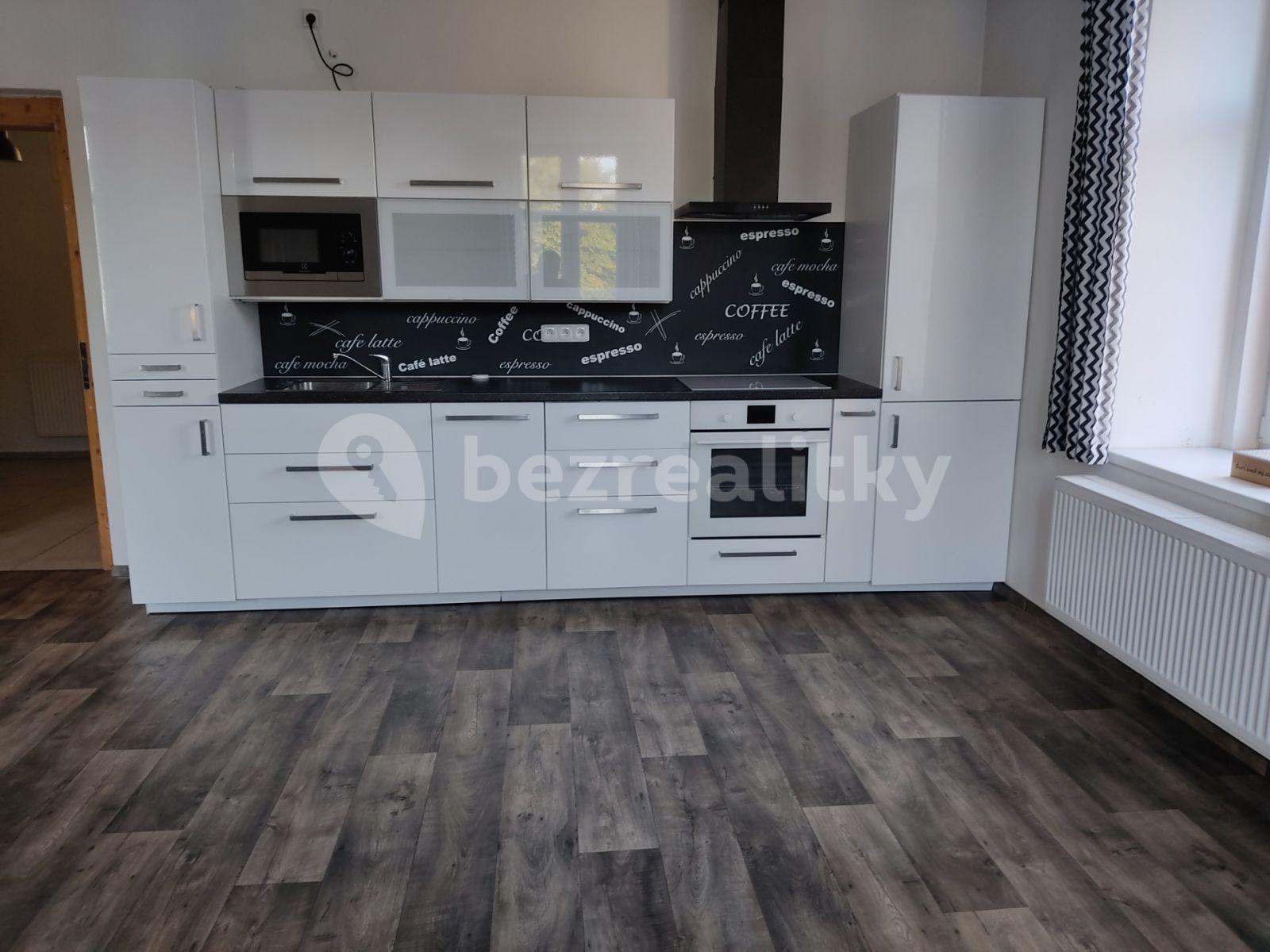 Prenájom bytu 2-izbový 80 m², Komenského, Častolovice, Královéhradecký kraj