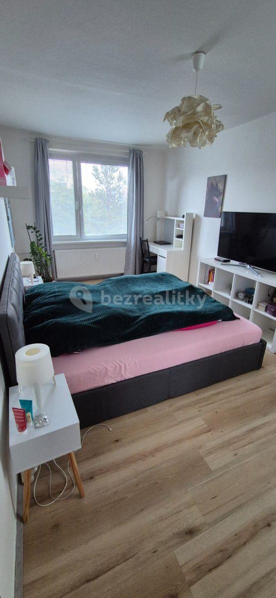 Prenájom bytu 3-izbový 77 m², Záveská, Praha, Praha