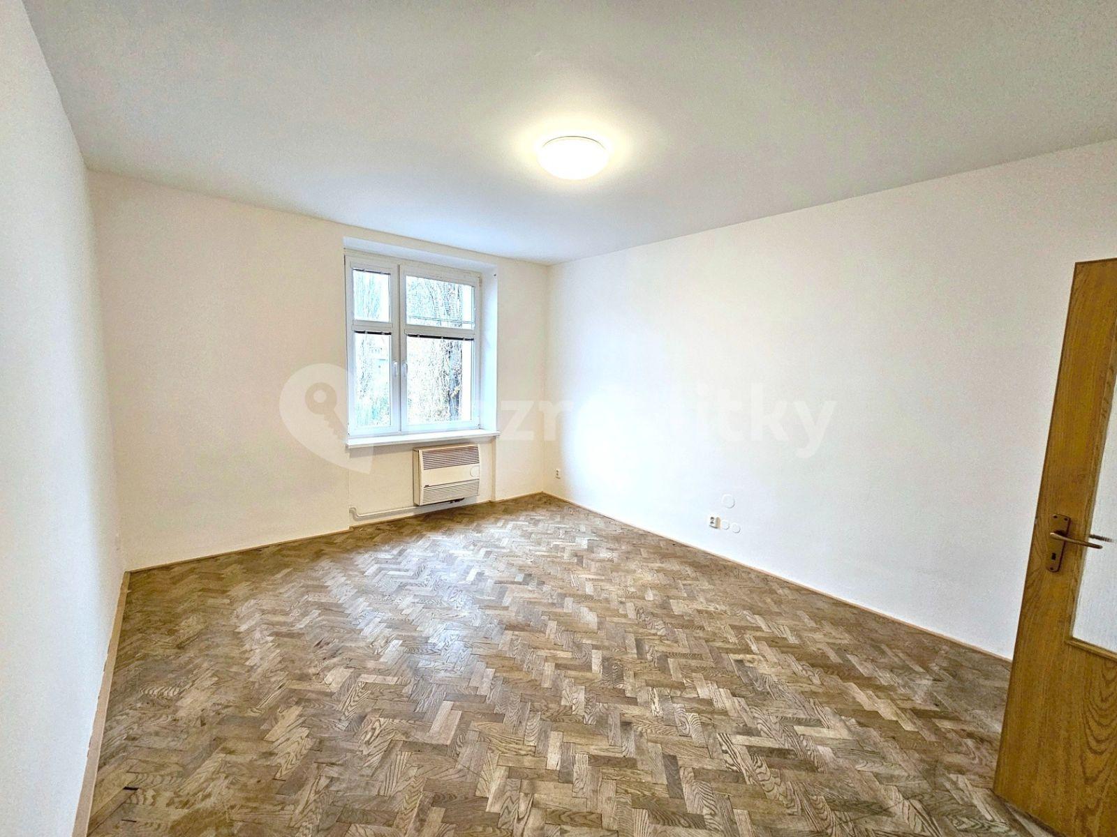 Prenájom bytu 1-izbový 40 m², Karáskovo náměstí, Brno, Jihomoravský kraj