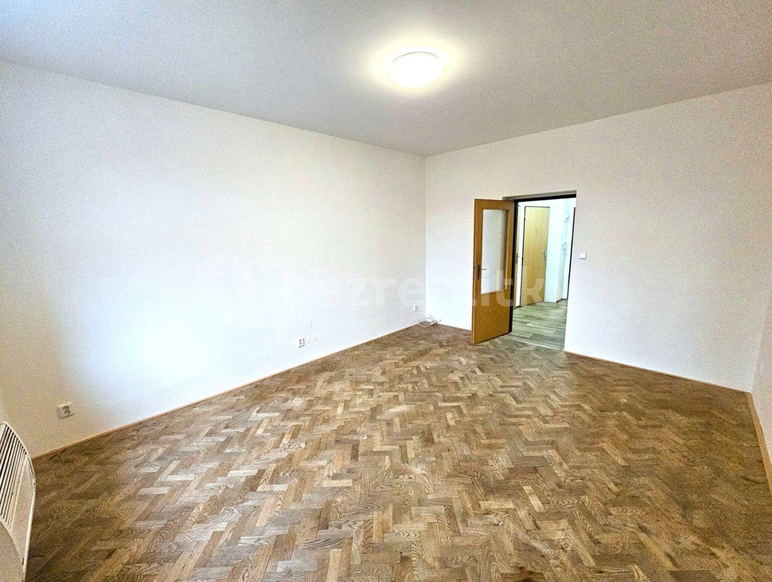 Prenájom bytu 1-izbový 40 m², Karáskovo náměstí, Brno, Jihomoravský kraj