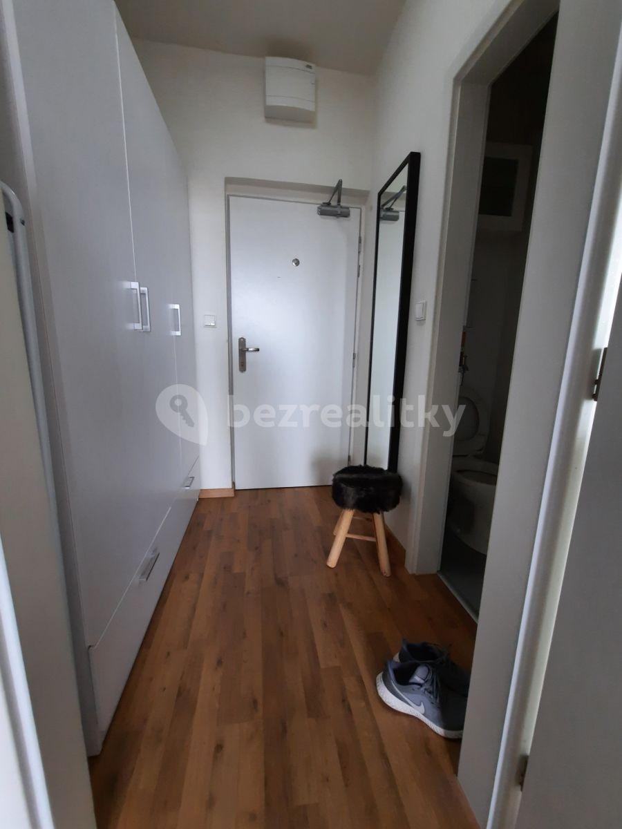 Predaj bytu 1-izbový 56 m², Hornoměcholupská, Praha, Praha