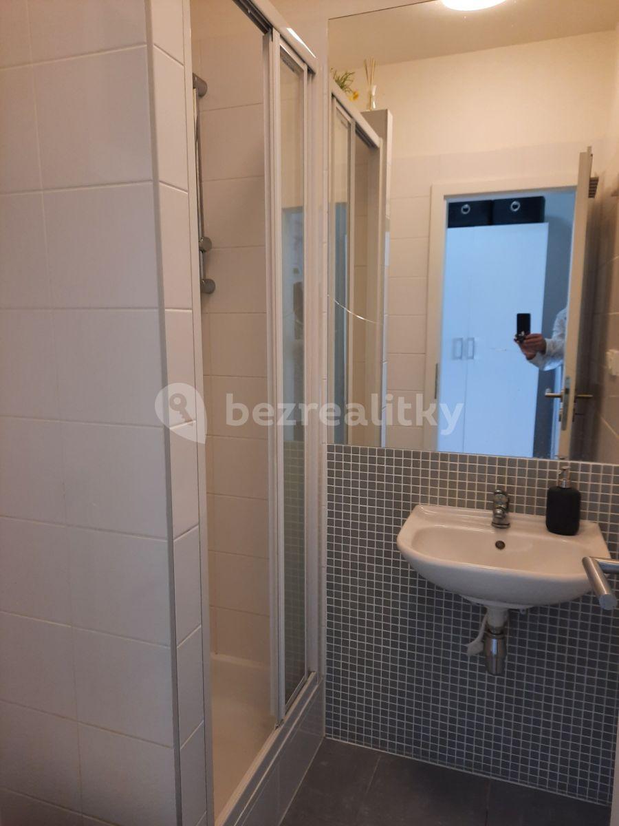 Predaj bytu 1-izbový 56 m², Hornoměcholupská, Praha, Praha