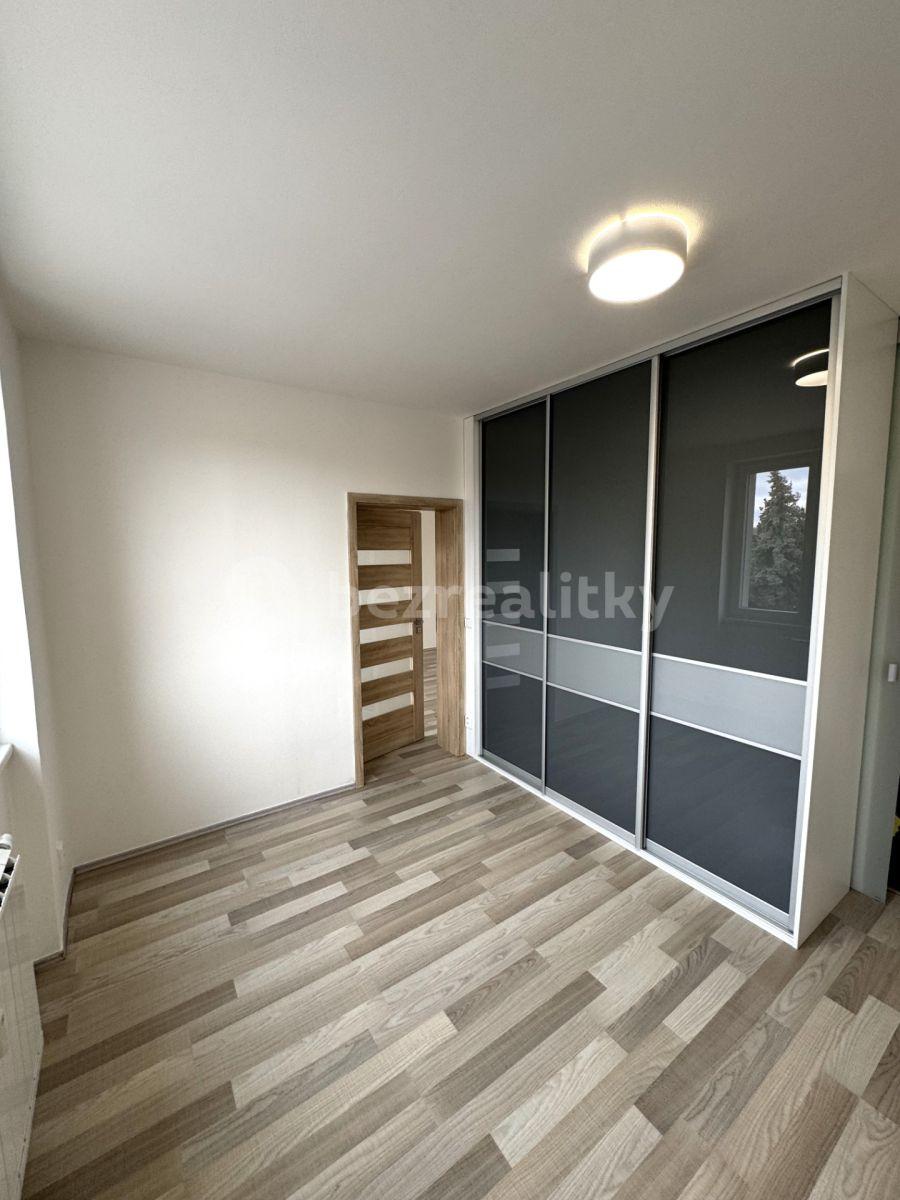 Prenájom bytu 3-izbový 60 m², Na Líše, Praha, Praha