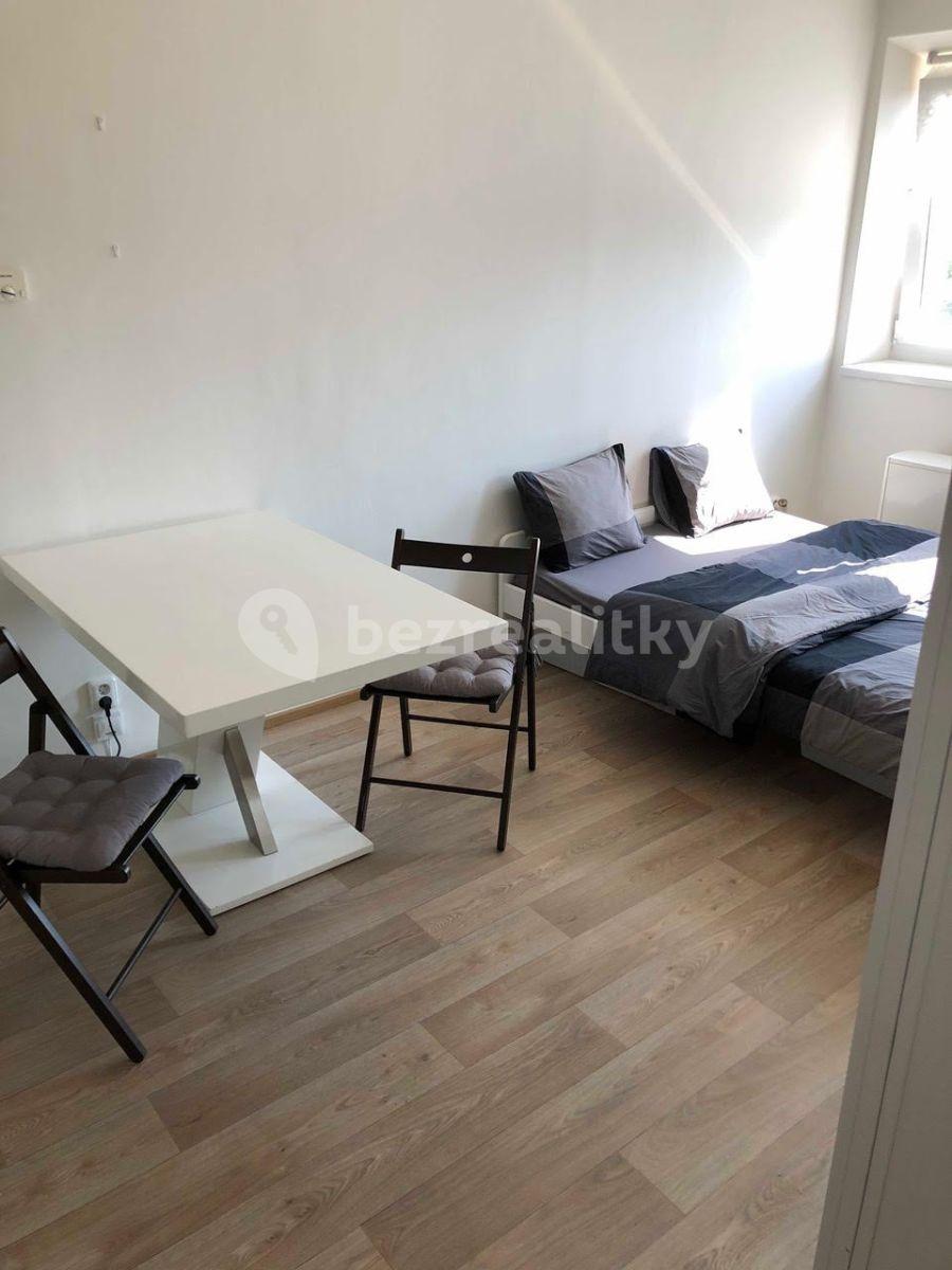 Prenájom bytu 1-izbový 24 m², Elektrárenská, Praha, Praha